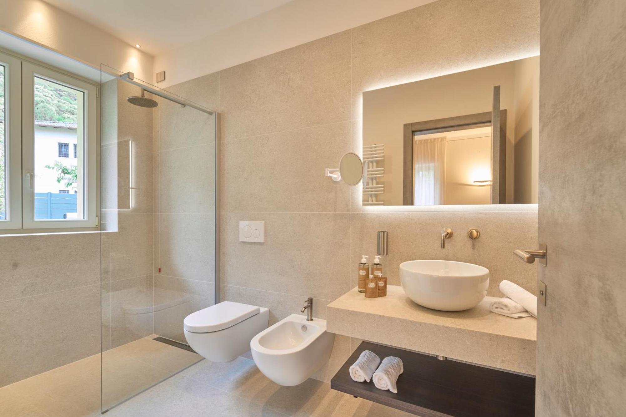 קנוביו Hotel Villa Cuserina מראה חיצוני תמונה